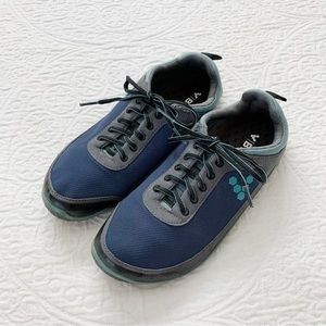 Women’s Vivobarefoot Navy and Gray Casual Lace-Up Minimal Sneakers